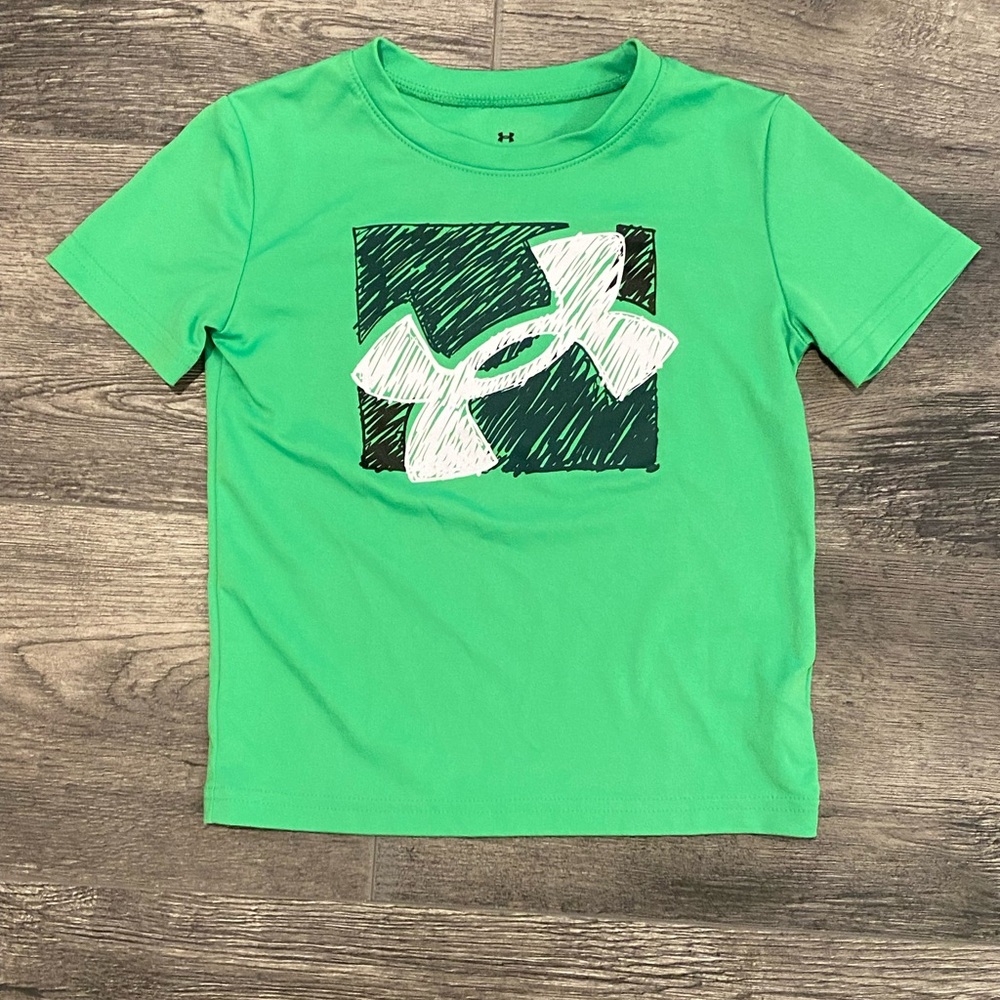 Bundle Listing – Boys Size 4 Under Armour T-Shirts (3 Pack) - Picture 2 of 10